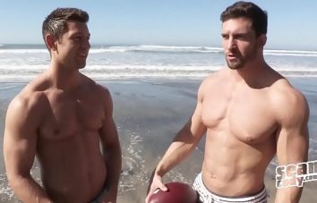 Atletas gays sarados fazendo sexo forte